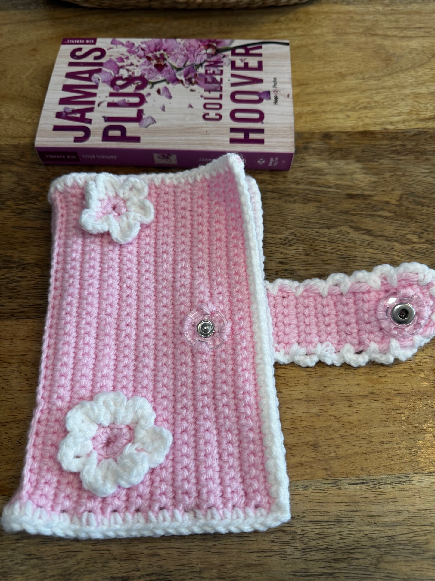 Protège-livre  au crochet-Collection Pétales de douceur