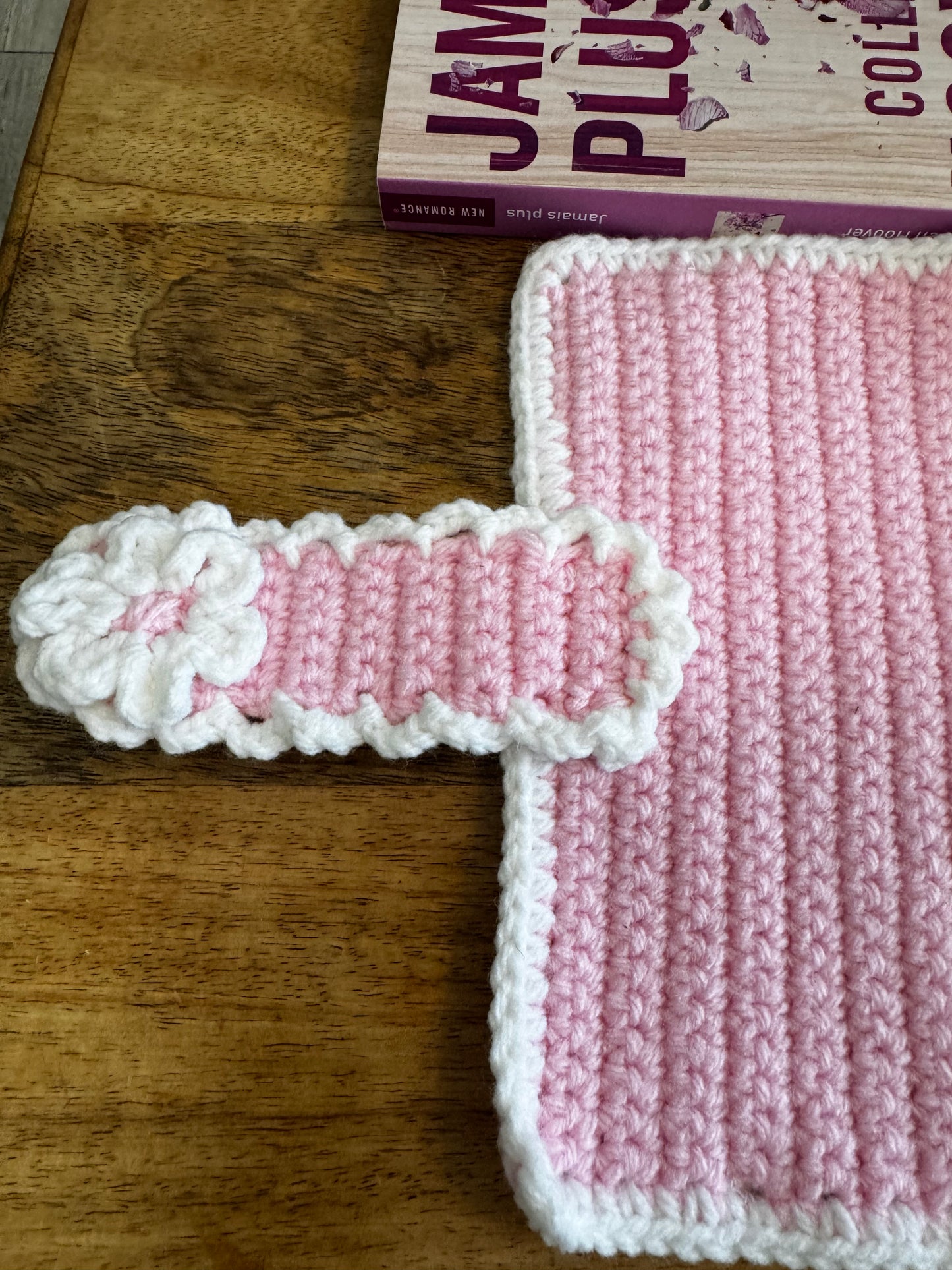 Protège-livre  au crochet-Collection Pétales de douceur
