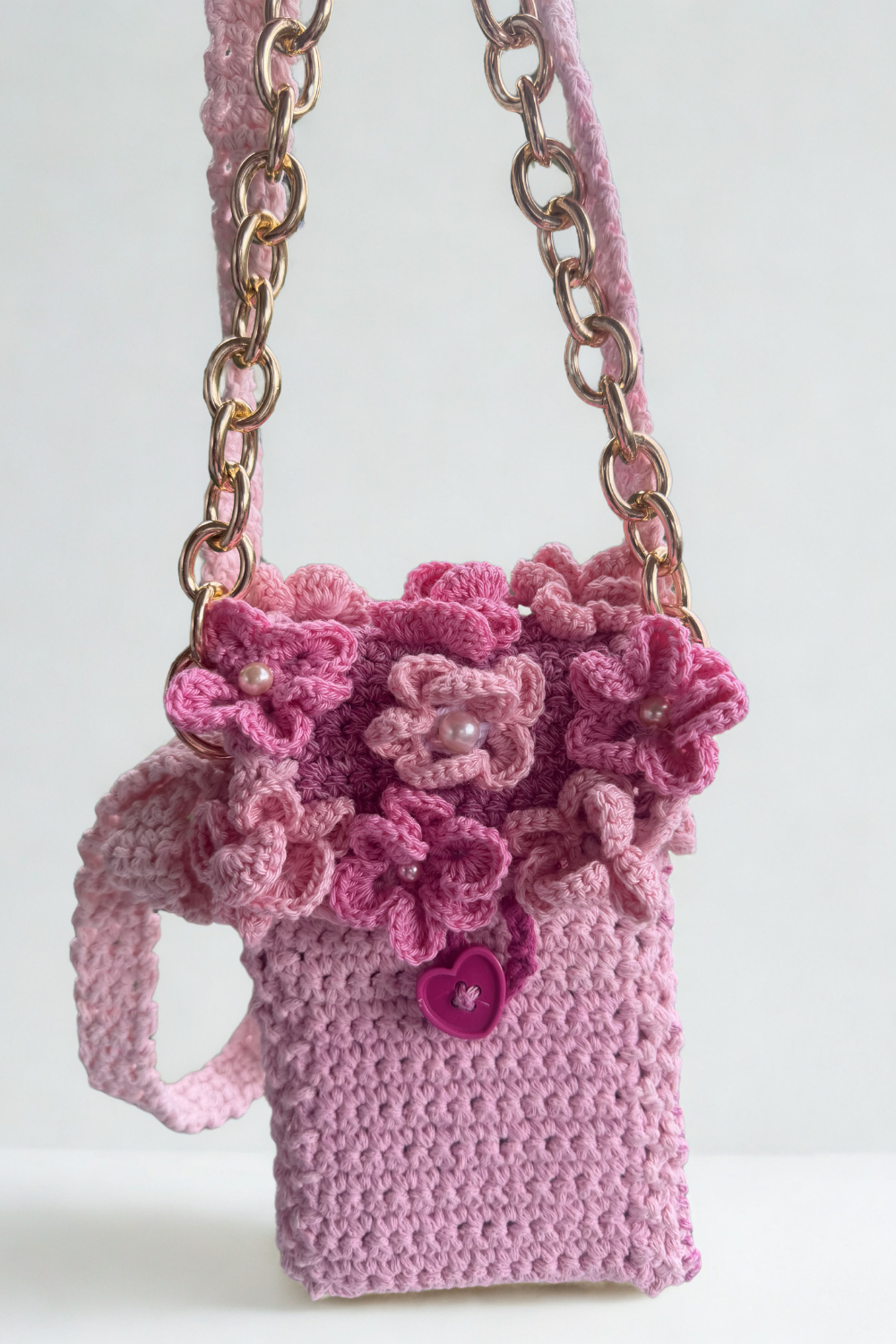 Pochette smartphone au crochet – Fleurie Rose